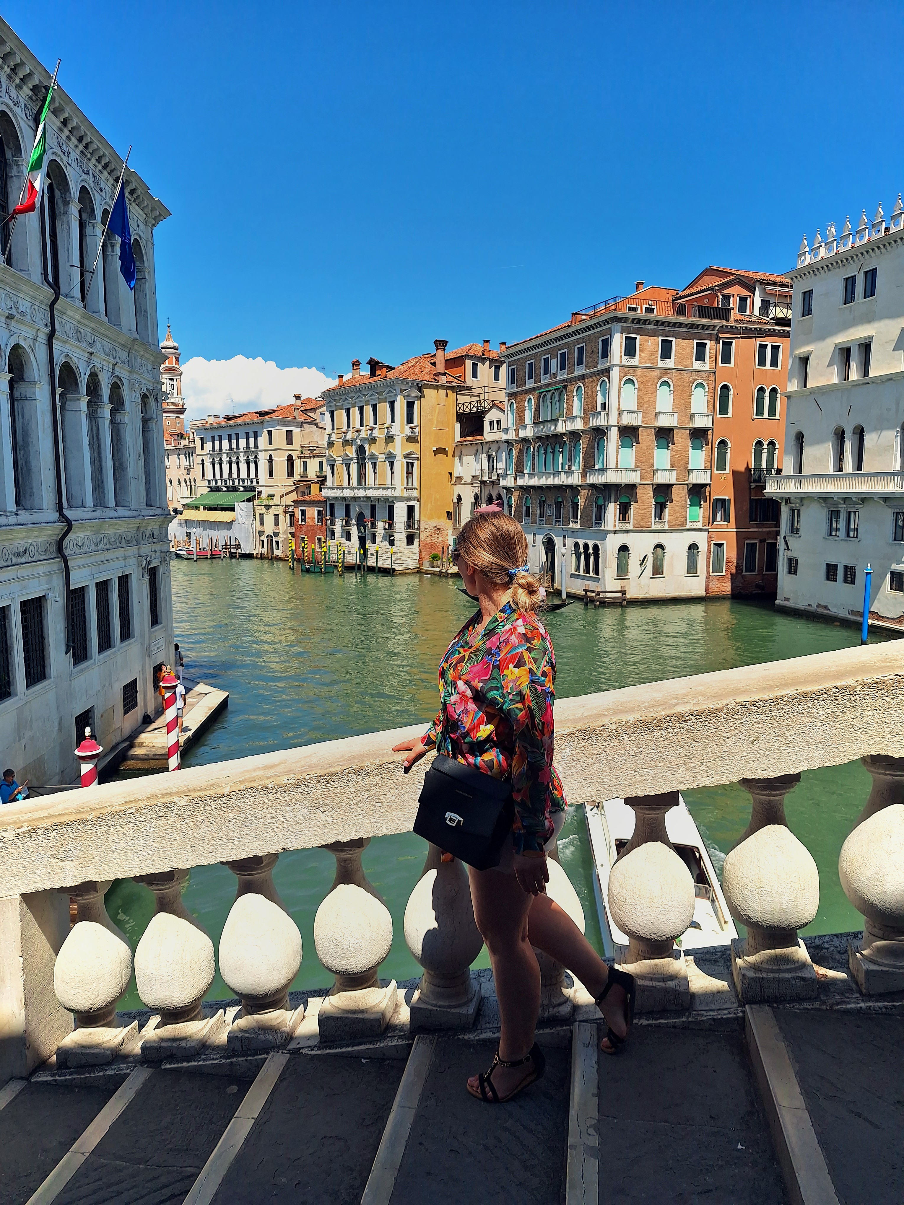 Looking out over the Grand Canal from Rialto Bridge